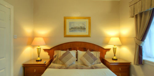 อัลฟ่า เกสท์เฮาส์ Bed & Breakfast เอดินบะระ ภายนอก รูปภาพ