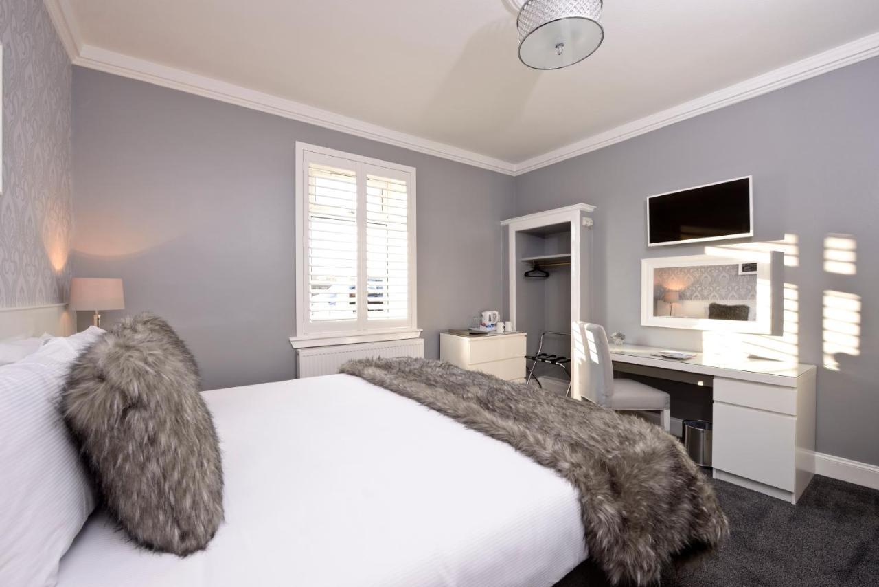 อัลฟ่า เกสท์เฮาส์ Bed & Breakfast เอดินบะระ ภายนอก รูปภาพ